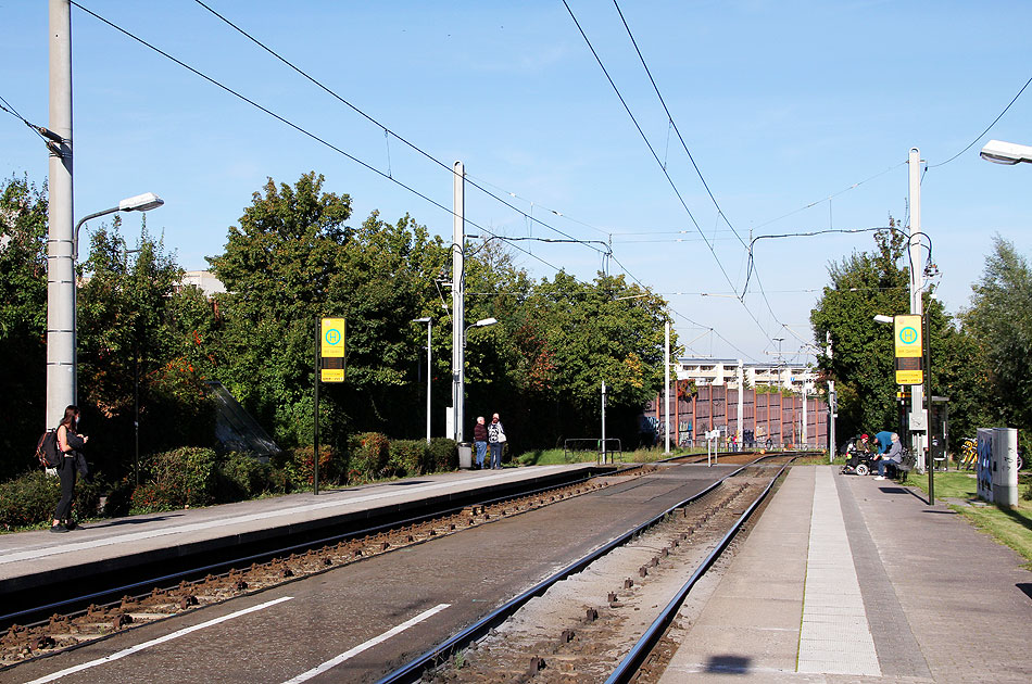 Die Haltestelle Gorbitz der Straßenbhn in Dresden