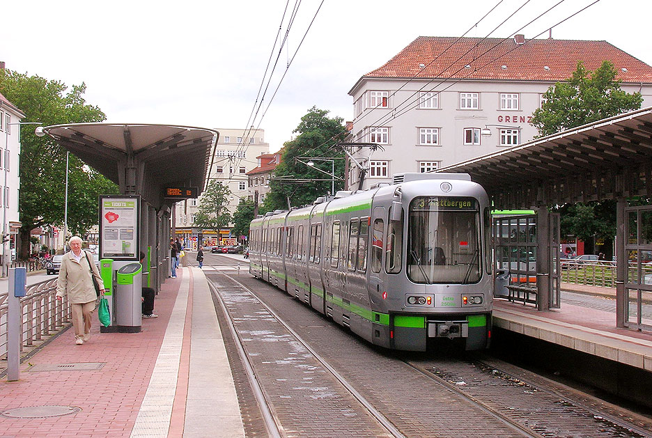 Die Haltestelle Vier Grenzen der Stadtbahn in in Hannover