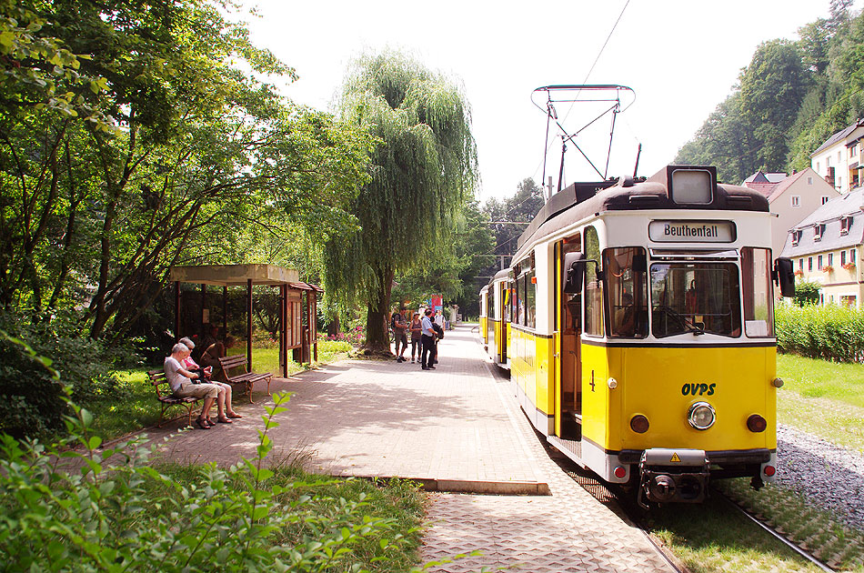 Die Kirnitzschtalbahn in Bad Schandau am Stadtpark