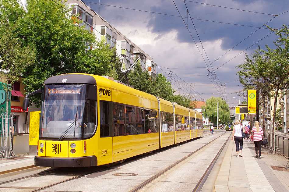 Die Straßenbahn in Dresden - Haltestelle Zwinglistraße