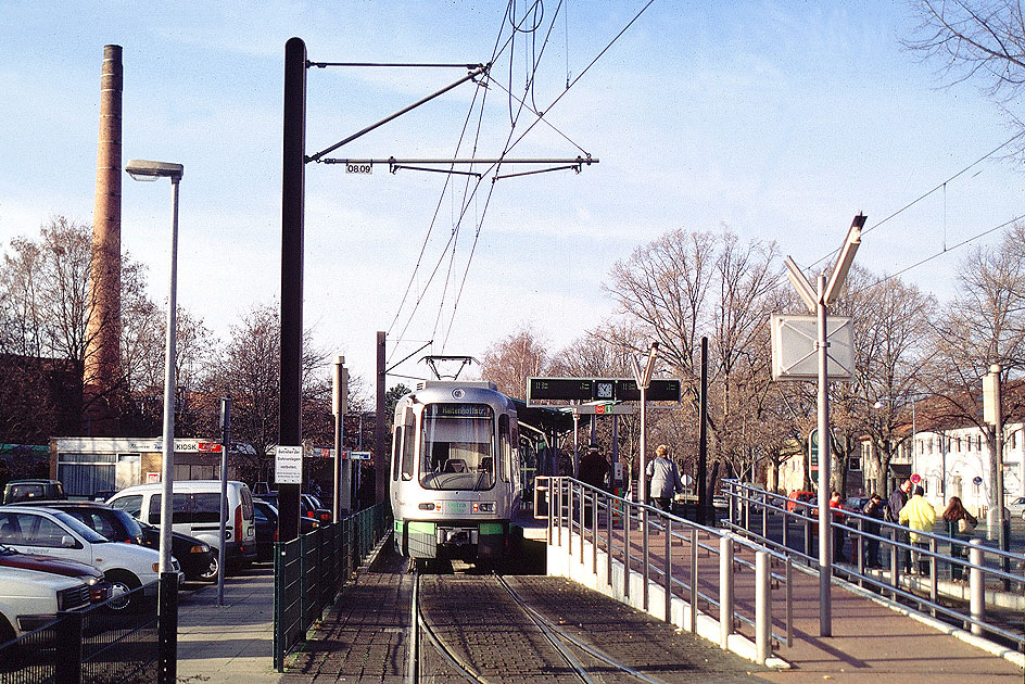 Die Stadtbahn in Hannover - Haltestelle Haltenhoffstra&szlig;e