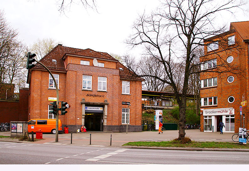 Der Bahnhof Habichtstraße der Hamburger Hochbahn in Hamburg