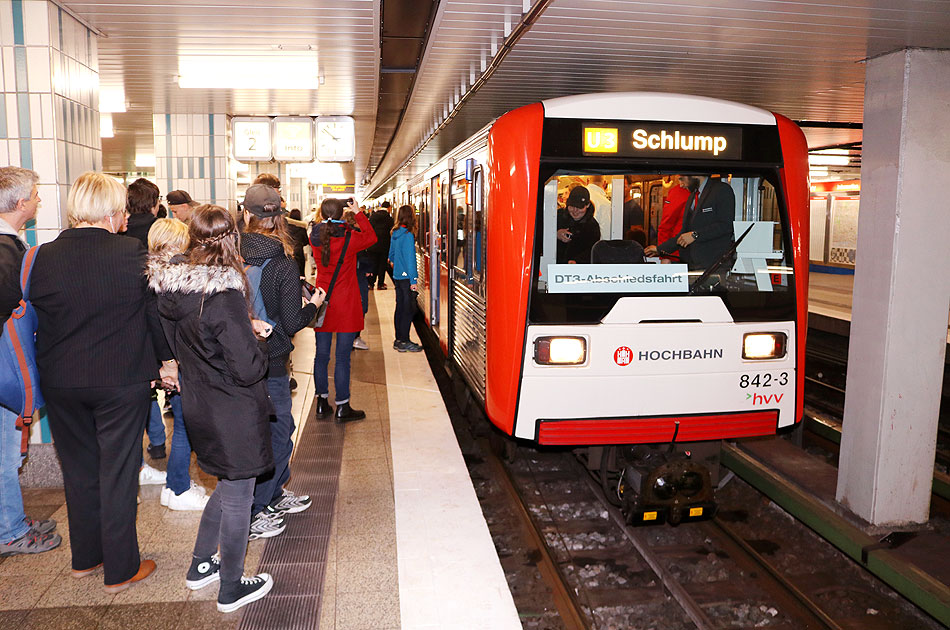Abschiedsfahrt mit dem DT3 der Hamburger Hochbahn