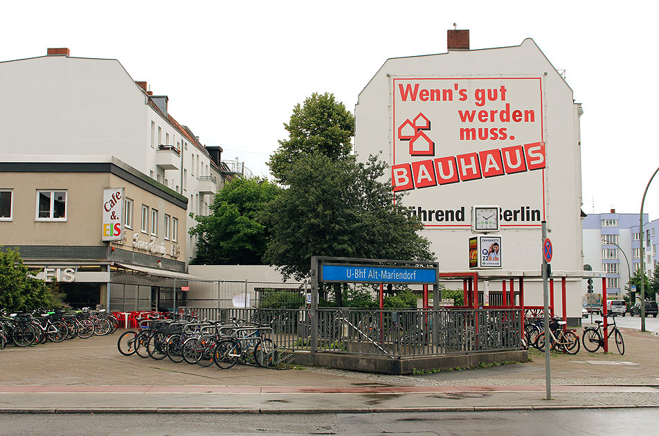 Der U-Bahn-Bahnhof Alt-Mariendorf der Berliner U-Bahn