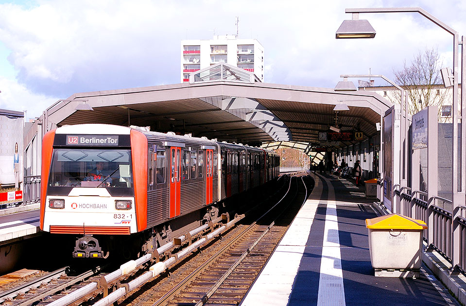 Bahnhof Dehnhaide U-Bahn Hamburg Hochbahn DT 3
