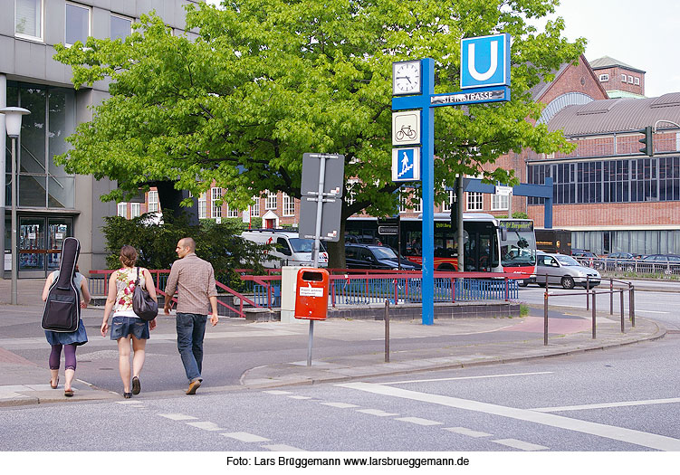 Die U-Bahn-Haltestelle Steinstraße in Hamburg