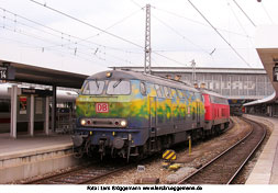 DB Baureihe 218 - Lok 218 418-2 in Touristik-Zug-Lackierung - in München Hbf