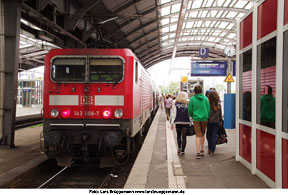 DB Baureihe 143 in Halle (Saale) Hbf