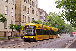 Die Haltestelle Dürerstraße der Straßenbahn in Dresden