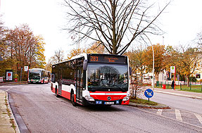 Bushaltestelle Bahrenfelder Marktplatz in Hamburg