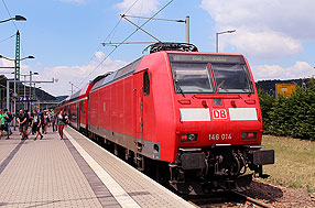 Eine E-Lok der Baureihe 146.0 in Bad Schandau