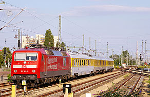 Die 120 160 als 120 501 in Dresden Hbf