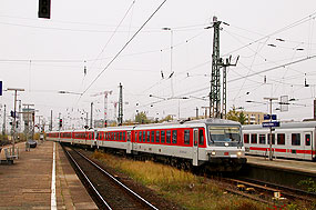 Ein 628 vom Sylt-Shuttle-Plus in Hamburg-Altona - eine Wanderdüne