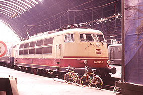 Die 103 145-9 in Frankfurt am Main Hbf