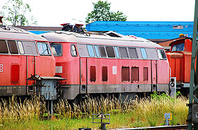 Die 218 400 von RP im Bw Gotha