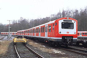 Der 472 257 der Hamburger S-Bahn im Werk Ohlsdorf