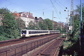 Ein Vollzug der Baureihe 472 auf der Hamburger Verbindungsbahn