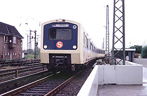 Der 472 251 in Hamburg Elbgaustraße