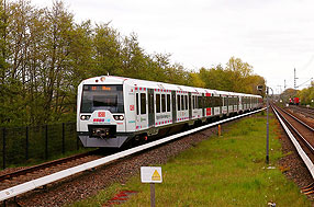Die Digitale S-Bahn Hamburg im Bahnhof Allermöhe