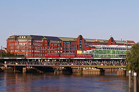 Uerdinger Schienenbus Baureihe 798 Hamburg Oberhafenbrücke