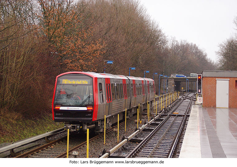 Hochbahn DT 5 - Bahnhof Berne - U-Bahn Hamburg