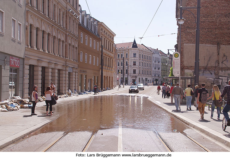 Straßenbahn Halle Hochwasser