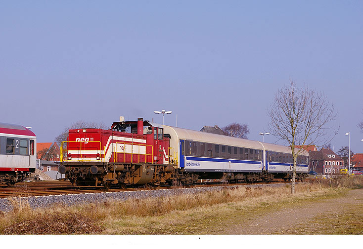 NEG Zug von Niebüll nach Dagebüll mit Wagen der NOB