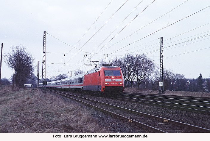 DB Baureihe 101 im Bahnhof Klecken