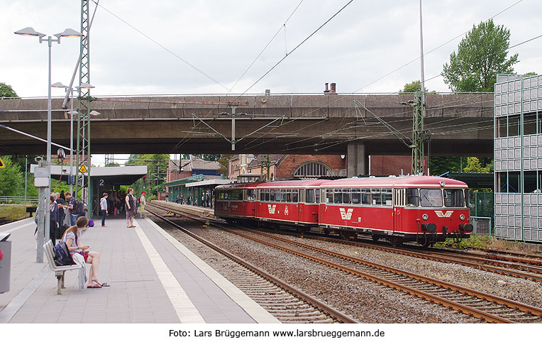 Der EVB Moorexpress im Bahnhof Stade