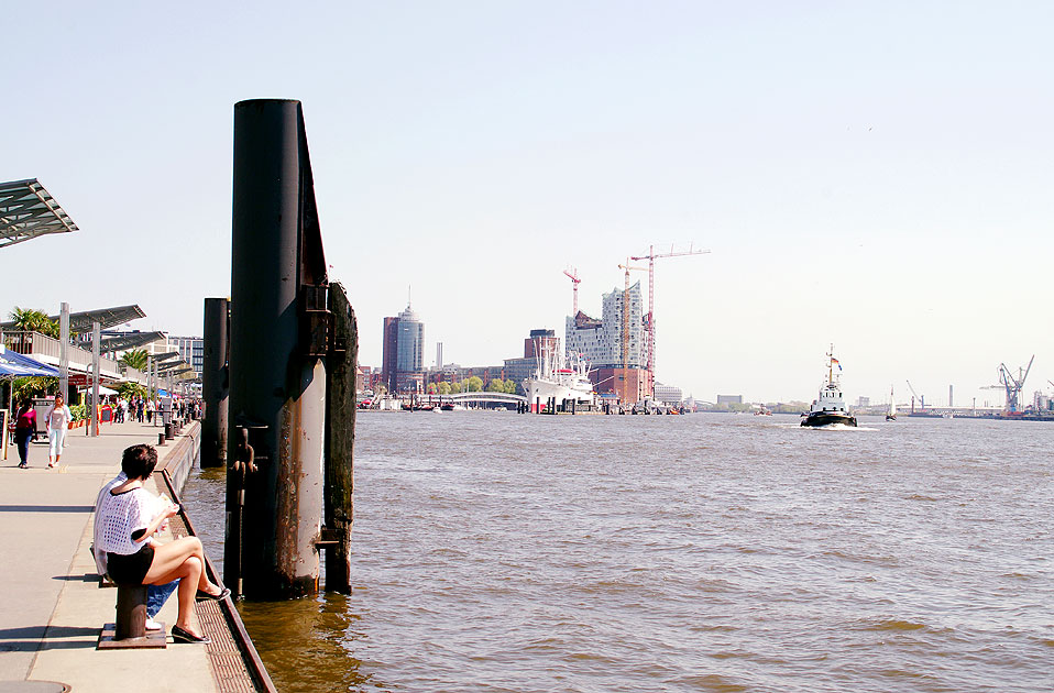 Urlaub in Hamburg an den Landungsbrücken