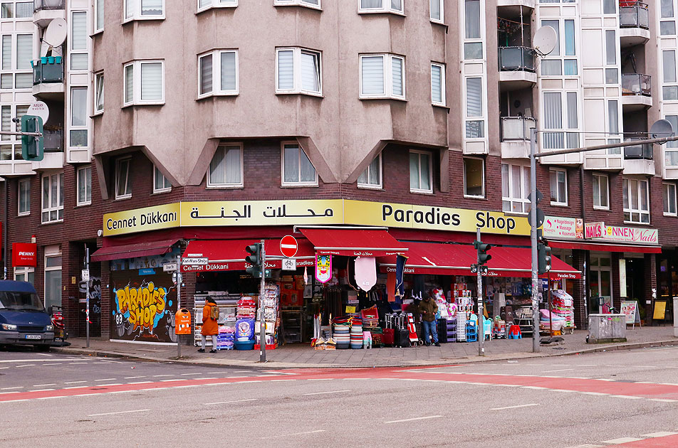 Der Paradies Shop ein Fachgeschäft am Bahnhof Berlin-Neukölln