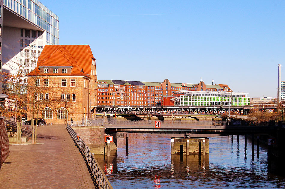 Die Oberhafenbrücke in Hamburg