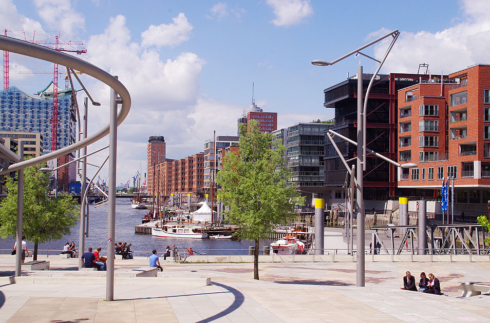 Die Hafencity in Hamburg mit den Magellan-Terrassen