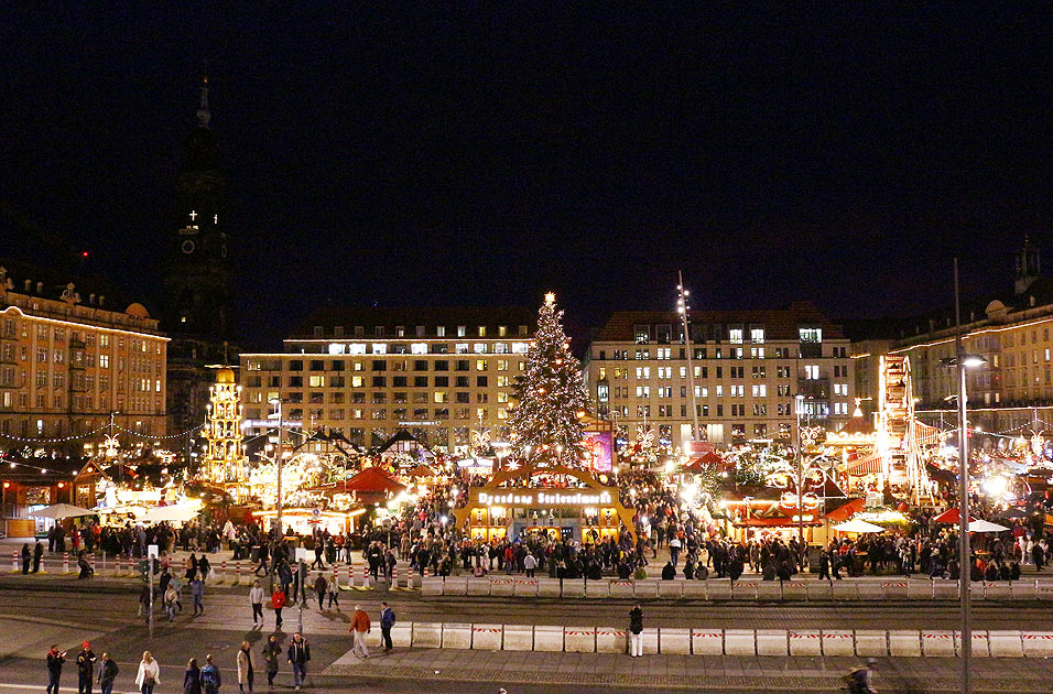 Der Striezelmarkt in Dresden