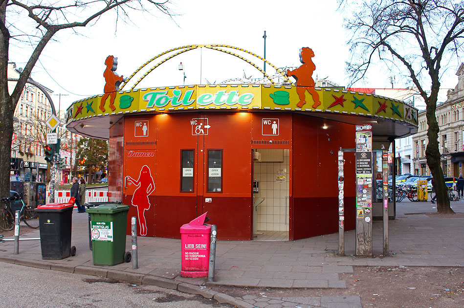 Toilette auf der Reeperbahn in Hamburg